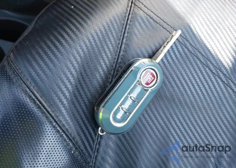 2013 Fiat 500 Pop z USA, uszkodzony, nr VIN 3C3CFFAR9DT574797